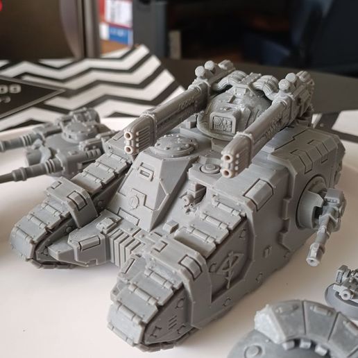 62a470e4a9e685adb4c1665b49da3fccaa68ce50.jpg Char de combat SICARUS EN MULTIPLES COMBINAISONS