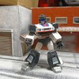 dd15cb86-cb09-4c5c-bcb2-1d9da1ce9e2f.jpg Blokees Transformers Jazz garfio mano