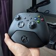 f8eacaaf-1e35-4263-ac48-4860d43b00bc.jpeg Minimalistic Xbox Controller Stand with Xbox Logo