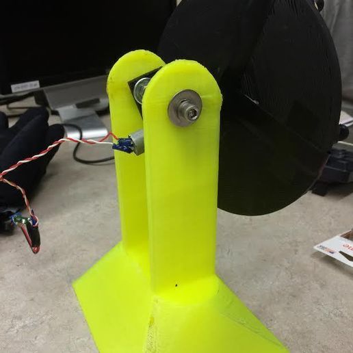 Back_display_large.jpg Rotador de meios de cultura de placa de Petri de código aberto