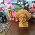 1747340688405.jpg Busto Educativo Albert Einstein - 4 Colores AMS/STL | Ciencia STEM Icono Figurilla