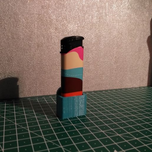 IMG_20181208_141342.jpg Lighter holder