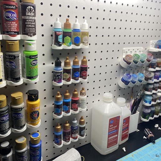 Pegboard Paint Rack - 3D model önizlemesi