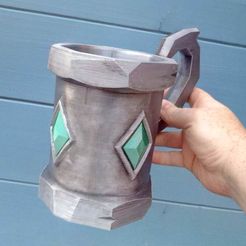 dad52cbc10320c3f9a31fe11ce81f48f_display_large.jpg Emerald Tankard