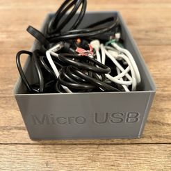 de6ae427-1f4d-4f8e-a211-c6e32779c4e4.jpg Box for Micro USBs