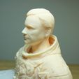 84ab7668c47bf27beca6e663a3dc8f3f_display_large.jpg Busto di astronauta