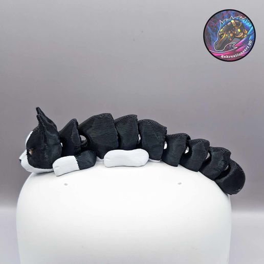 403641509_674119634881131_7388474133989538213_n.jpg Baby Dog and Cat Flexi Keychains (Set of 8.)