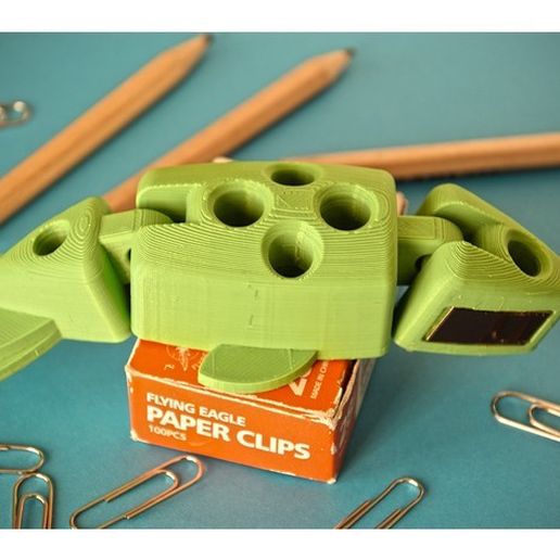 85a88b44101209d27848d71434be9b78_preview_featured.jpg Download free STL file Fishy Thing - The pencil holder • 3D printer object, Nawamy