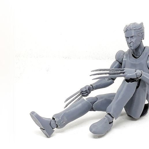 013.jpg wolverine action figure