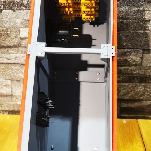 IMG_20231018_185154.jpg Generator - CT120 - 1:14 Powerbank