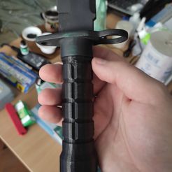 Réplique d'entraînement de la baïonnette M9 (poignée, garde-main, lame, broche de 5 mm)
