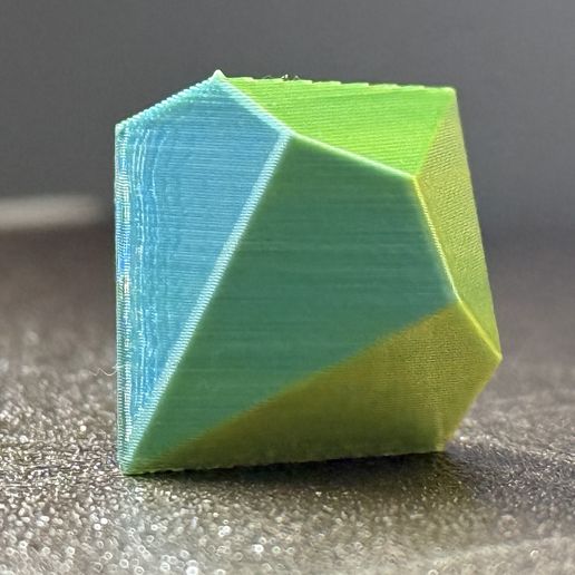 hexagonal-trapezohedron-3d-print-3-zoomed-in.jpg Trapézoèdre hexagonal (Deltoèdre)