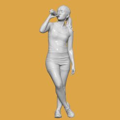 DOWNSIZEMINIS_woman_drinking117a.jpg Fichier STL FEMME BUVANT POUR DIORAMA PERSONNAGE・Plan à imprimer en 3D à télécharger