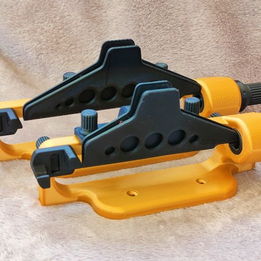 IMG_20210803_175803.jpg Gabarit ajustable pour le fletching en tir à l'arc : Version plate