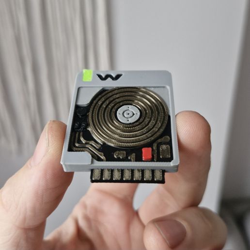 20250725_190716.jpg Alien Romulus - Andy's Synth Chip Card