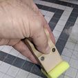 bee26d5a-952f-4d3b-8b26-6f35e008ddde.jpg DIY Reusable Sponge Applicator / Brush / Handle