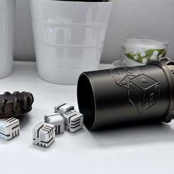 IMG_1189.jpg Бесплатный STL файл Чашка для кубиков - 2 варианта・Шаблон для 3D-печати для загрузки