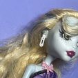 IMG_5500.jpeg Monster High Basic/Frightfully Tall Draculaura and Venus McFlytrap I Heart Fashion/Fierce Rockers doll earrings replacement