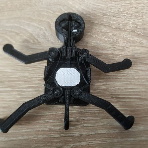 photo_2022-02-04_17-48-20.jpg Llavero colgante con ojos, impresión in situ