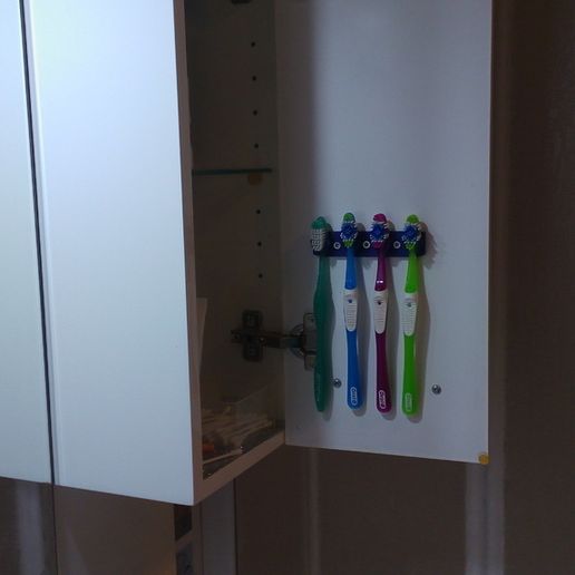 20181008_141442.jpg Porta cepillos de dientes quadro