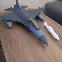 20230108_172100.jpg F 16  Fighting Falcon