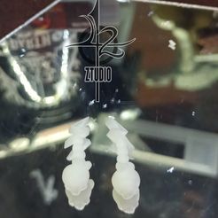 GridArt_20220508_231605111.jpg Free STL file Earrings Monster High Franki Haunt Couture 2022・3D printer model to download, flxmtz