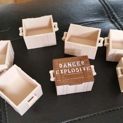 20190608_110615.jpg Free STL file Crate for Playmobil "Danger Explosives" lid・3D print object to download