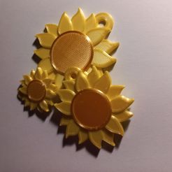 20220715_072726.jpg Sunflower Key chain / key tag - multi colour