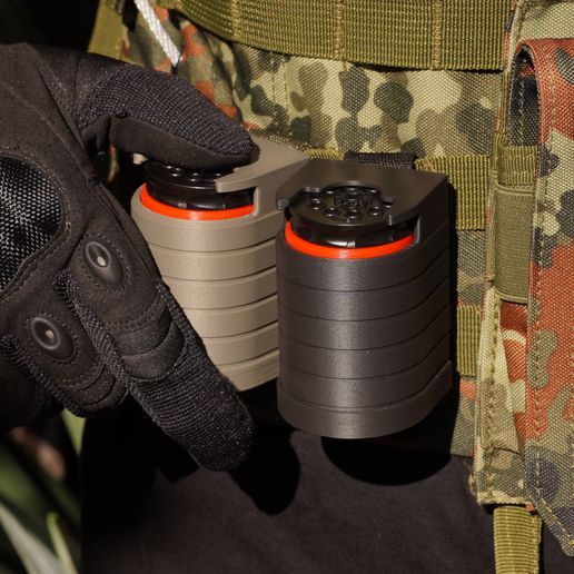 H8R Revolver Magazine Clip Dispenser Holster Airsoft 3D model