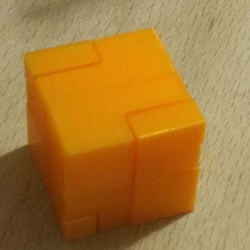 Apparently Impossible Cube