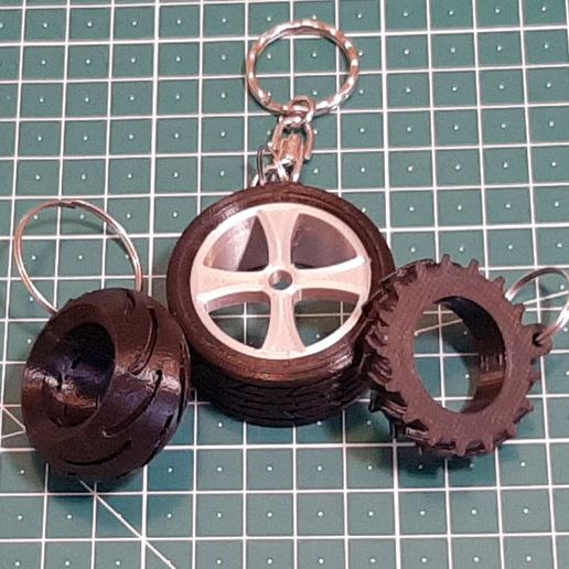 Tire Keychain