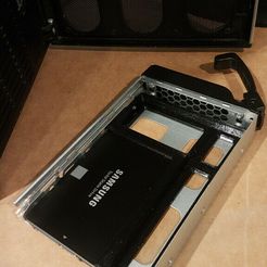 Fichier STL gratuit Boîtier SSD PS5 externe 🎮・Modèle pour imprimante 3D à  télécharger・Cults