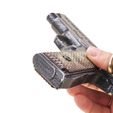 A-Light-Shining-in-Darkness-replica-prop-from-Fallout-New-Vegas-by-Blasters4Masters_6.jpg Une lumière qui brille dans les ténèbres Fallout New Vegas Prop Réplique Pistolet Arme