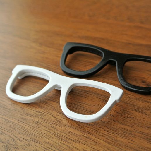 glasses02.jpg Archivo STL Pinza para el pelo con forma de gafas・Modelo para descargar y imprimir en 3D, WallTosh