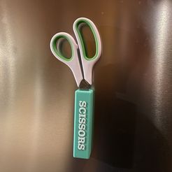 Free STL file KEYCHAIN SCISSORS 🗝️・3D printing model to download・Cults