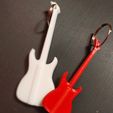 IMG20210504220432.jpg Fichier STL gratuit Porta Chiavi, porte-clés guitare・Objet à télécharger et à imprimer en 3D