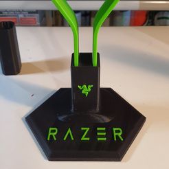 20191103_223555.jpg Fichier STL Support pour casque Razer・Modèle imprimable en 3D à télécharger