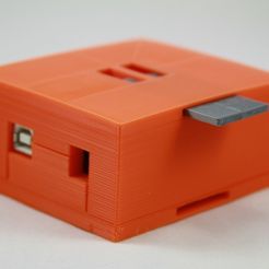 IMG_5632_display_large_display_large.jpg Free STL file Arduino Uno Protection Plate Box・3D printing design to download
