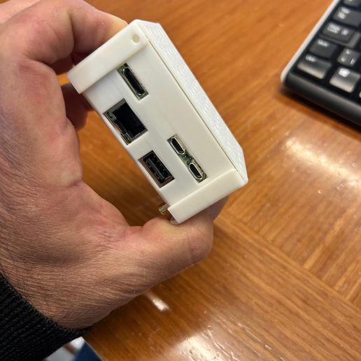 IMG-20251009-WA0007.jpg Корпус Raspberry Zero 2W и Waveshare USB-HUB