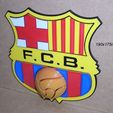 escudo-barcelona-futbol-club-equipo-jugadores-portero.jpg shield, badge, club, soccer, barcelona, logo, sign, signboard, poster, team, players, referee, referee
