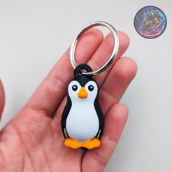 353341935_221555114132940_1803324033164463193_n.jpg STL file Penguin Keychain・3D printable model to download