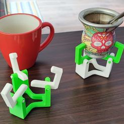 1.jpg STL file Cute Hinged Holding Cup Holders - Decorate your space・3D printing model to download, BettoLe
