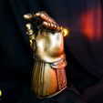 Thanos_Glove_DnD_3Demon-32.jpg 3D file The Infinity Gauntlet - Wearable DnD Dice Holder・3D printing template to download