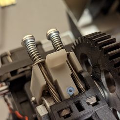 PXL_20220602_042040826.jpg Robo3D R1 Filament-Verriegelung
