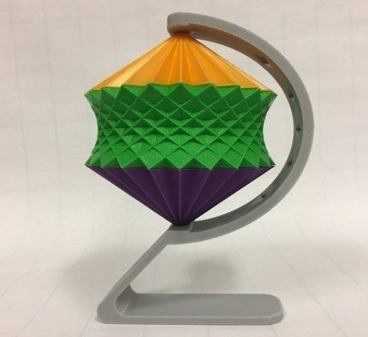 28ce60cfb9c6c210fac92a0625e87d10_preview_featured.jpg Spinning the Cube