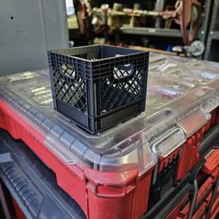 packout-crate-1.jpg Milwaukee Packout-Milchkiste