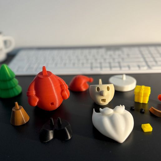 Stylized_Santa_3D_Print_Real_Print2_FDM.jpg Santa Claus 3D Print – Stylized Christmas Santa Figurine | STL + OBJ + 3MF | 3D Printable Holiday Decoration