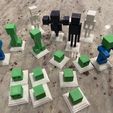 2020-02-03_19.03.10.jpg Case for the Complete Minecraft Chess Set