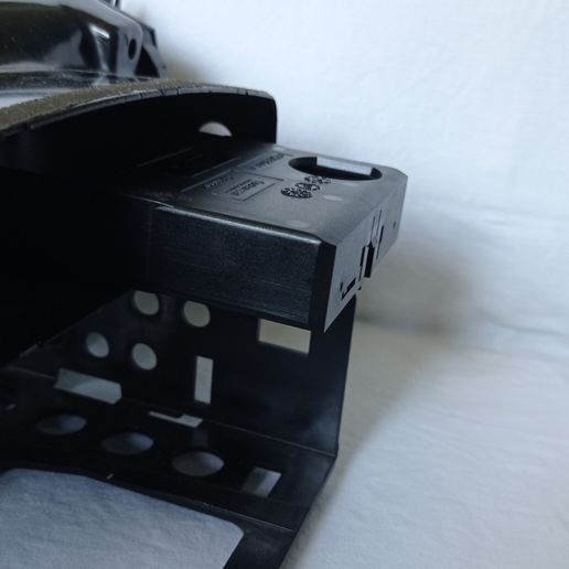 1692971833841.jpg Подстаканник | Golf 3 (MK3) | Автоматическая версия | Центральная консоль - левая сторона