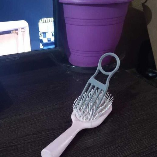 Hair Brush and Comb Cleaner